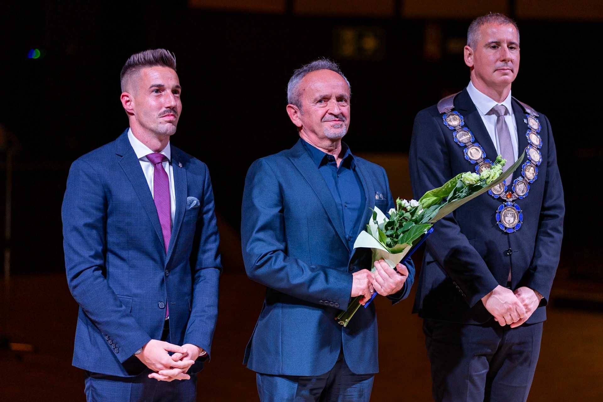 Weöres Sándor-díjjal tüntették ki Szabó Tiort fotó: Mészáros Zsolt